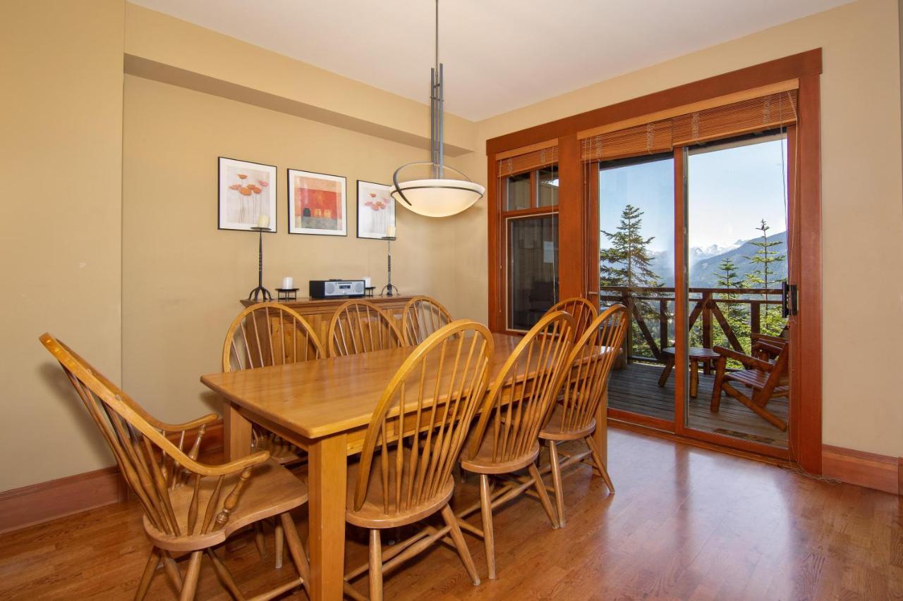 Taluswood The Heights 18 | Mountainside Townhome W/ Ski Access, Hot Tub, Tranquil Views Whistler Buitenkant foto
