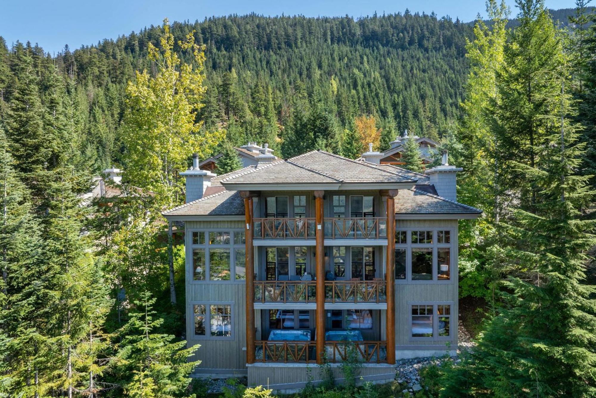 Taluswood The Heights 18 | Mountainside Townhome W/ Ski Access, Hot Tub, Tranquil Views Whistler Buitenkant foto